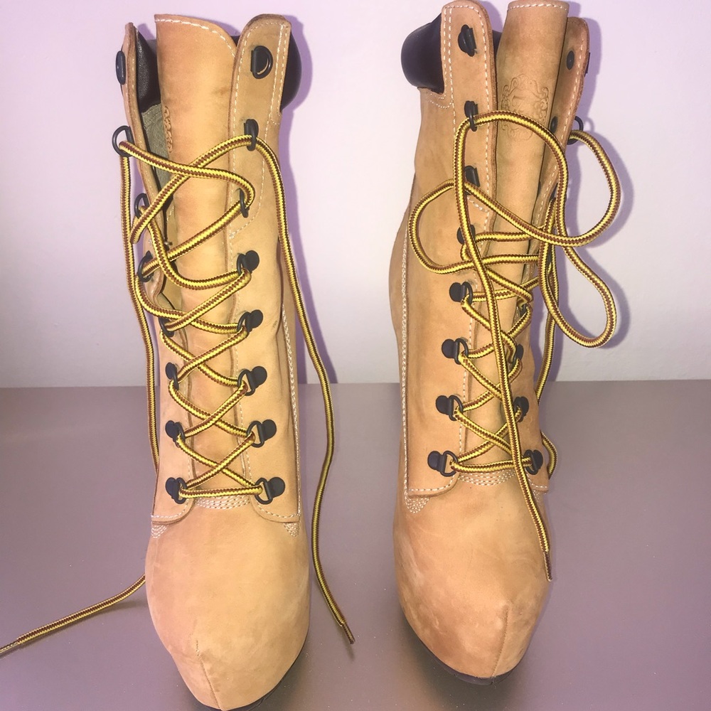 Zigy timberland inspired platform heel boots
